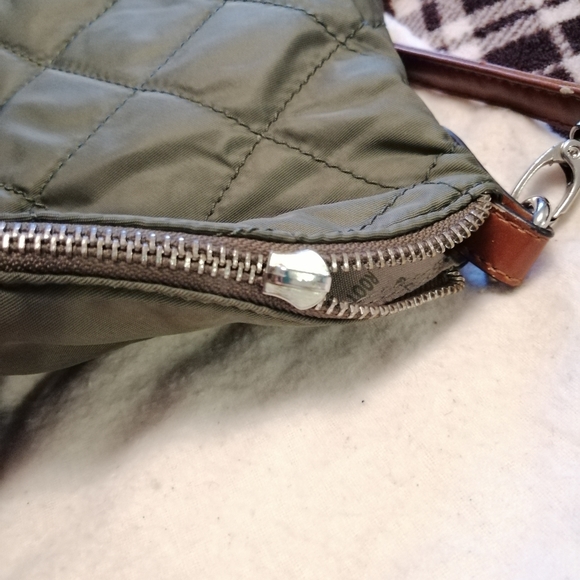 Roots Quilted Crossbody Tote Bag - Picture 4 of 13